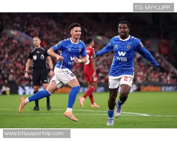 塔帅力挺约克雷斯尽管6场未进球仍称赞其表现令人惊叹 塔帅力挺约克雷斯尽管6场未进球仍称赞其表现令人惊叹