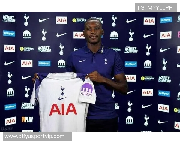 梅森梅利亚冬窗加盟热刺18岁爱尔兰前锋引发关注