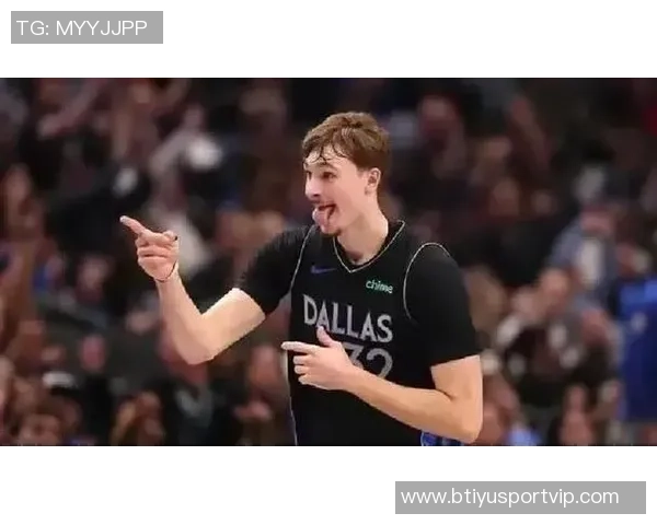 克里斯蒂称赞弗拉格篮下对抗能力出色并在关键时刻命中重要投篮